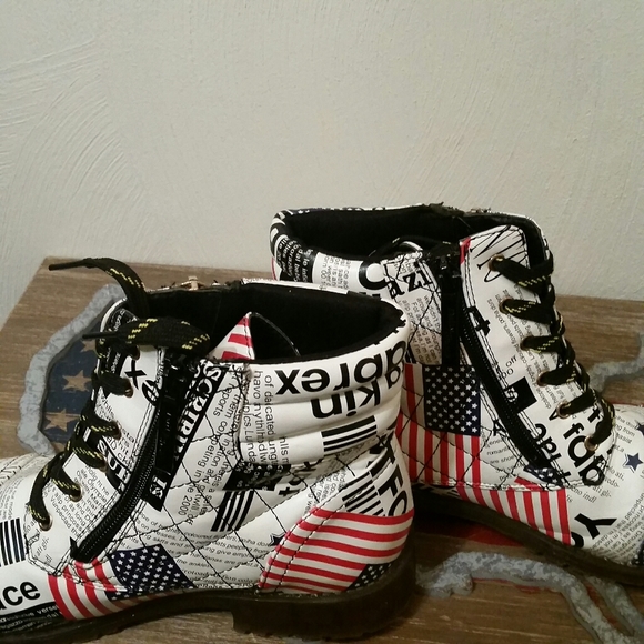 Ankle boots, Punk, USA flag, Newspaper Print, 9 Rare Find - Picture 9 of 9